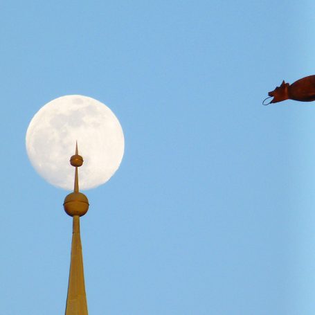 Ostervollmond über Lorenz